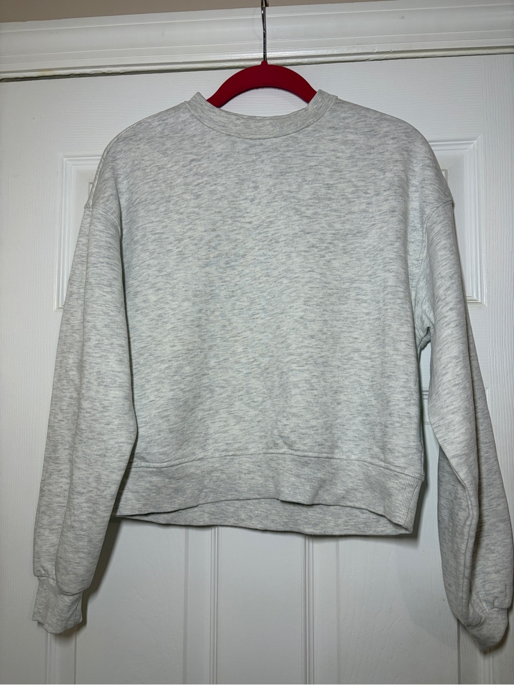 H&M Light Gray Crewneck Sweatshirt